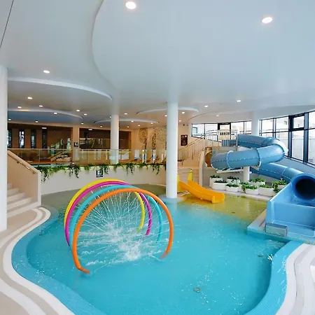 Lux Ii , - Aqua Polanki , Baseny , Sauny , Silownia *