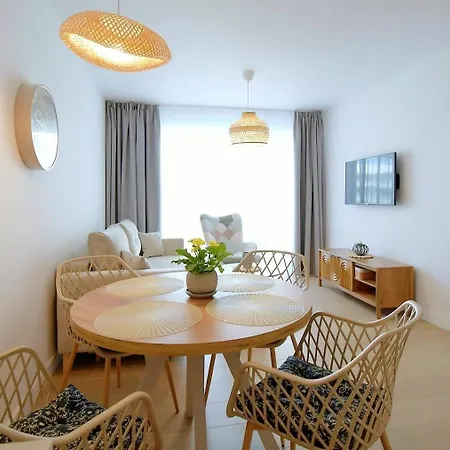 Lux Ii , - Aqua Polanki , Baseny , Sauny , Silownia *